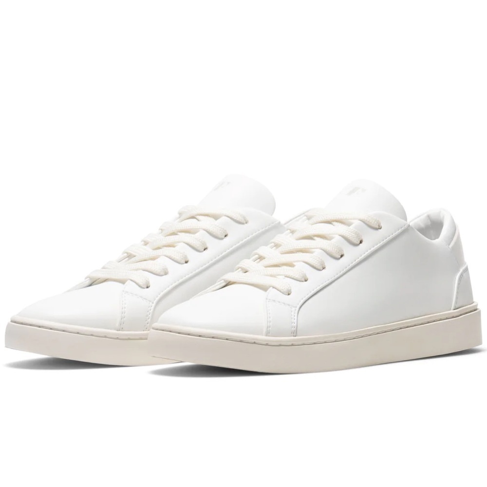 Thousand Fell White Lace Up Sneakers Size 7